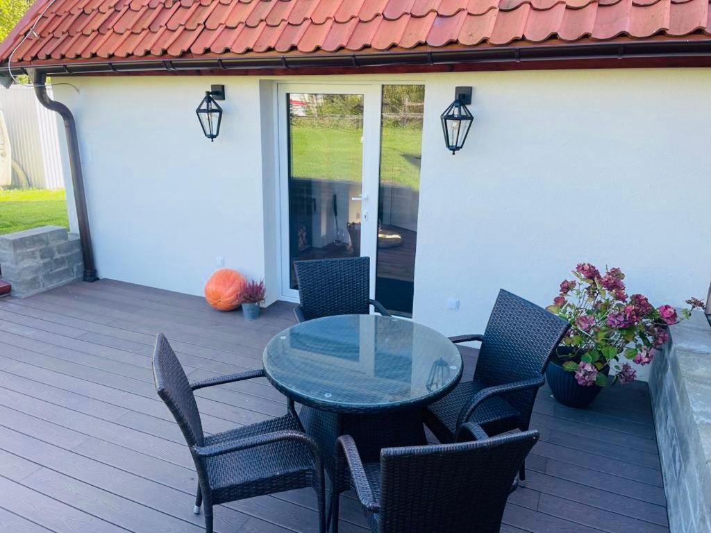 Nad Jeziorem Apartment
